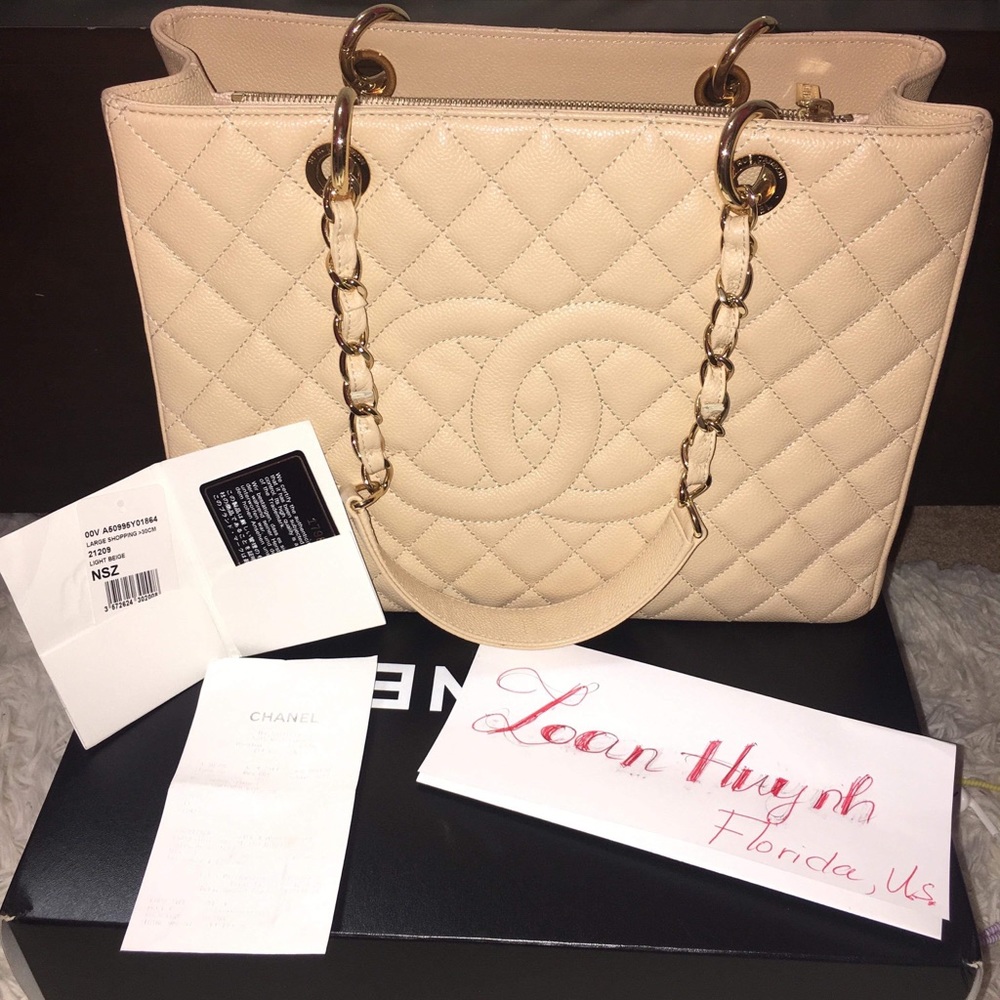 *SOLD* Chanel GST caviar in beige